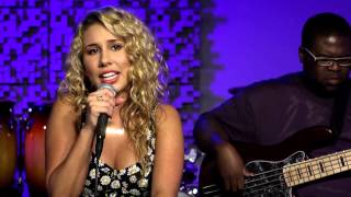 Haley Reinhart in Studio &quot;Free&quot;