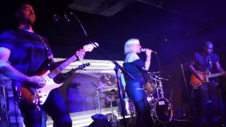 Patty Varen pour Emergenza - See the light (Live au Gibus le 31/10/14)