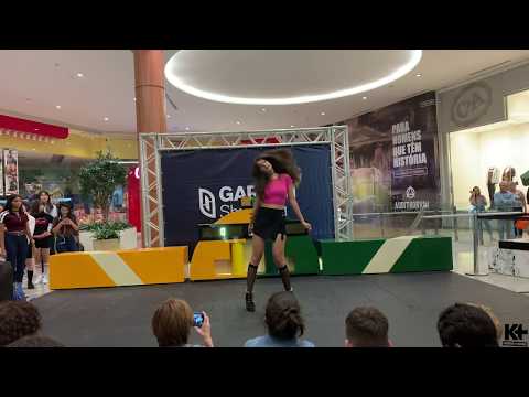 K-PLUS DAY OFF in "DIA DO ORGULHO NERD": Minnie - Picky Picky (Weki Meki)