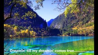 Johnny Burnette - Dreaming (with lyrics)