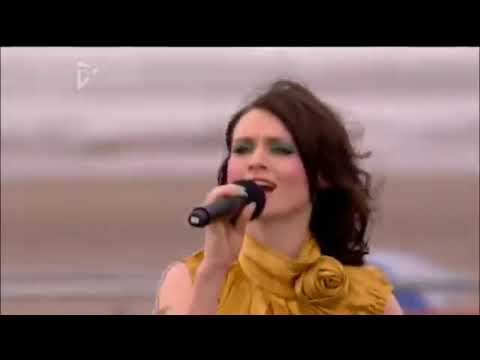Sophie Ellis Bextor - Groovejet ( Live - Sound Remastered)