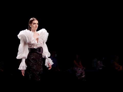 Isabel Sanchis | Fall Winter 2021/2022 | Full Show