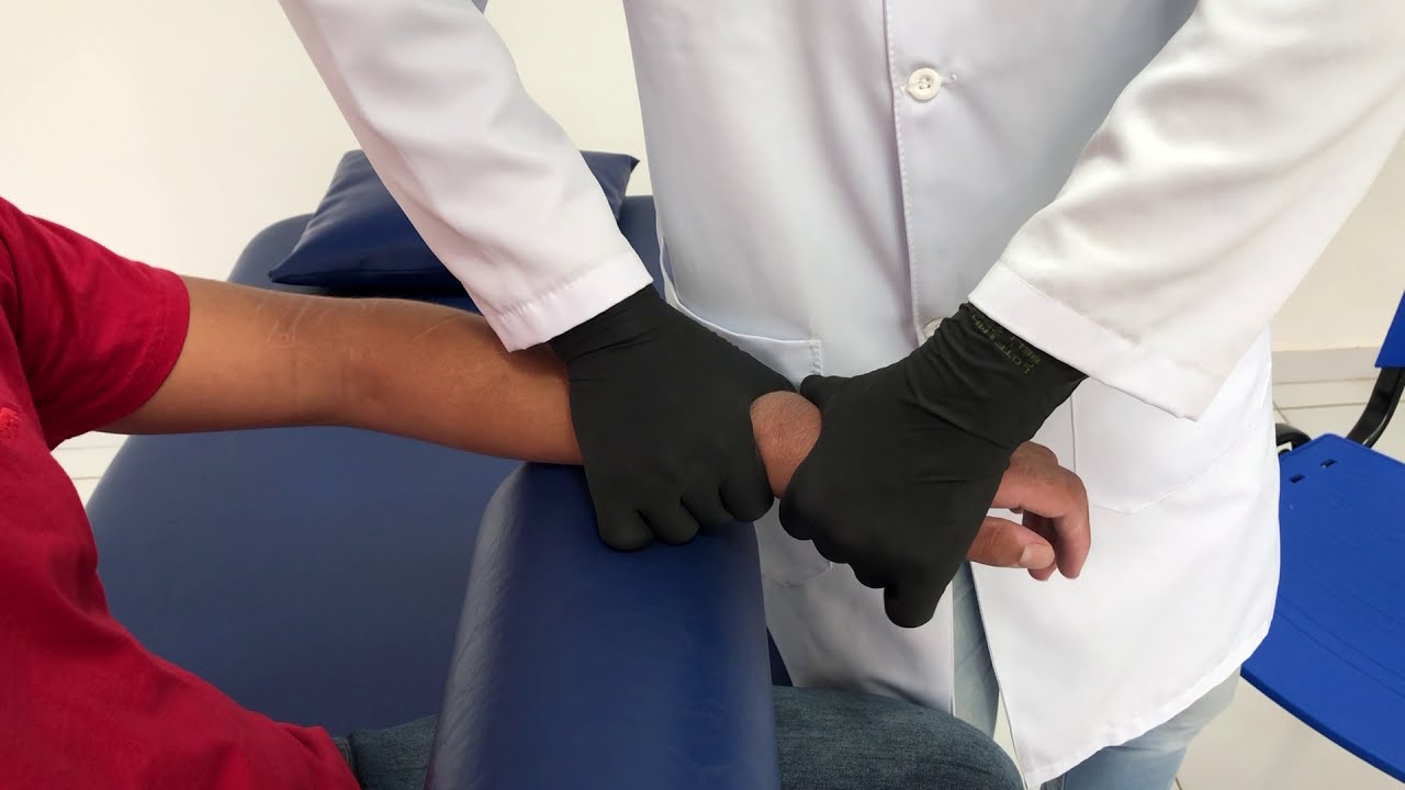 TERAPIA MANUAL PARA GANHO DE AMPLITUDE DE FLEXÃO E EXTENSÃO DO PUNHO