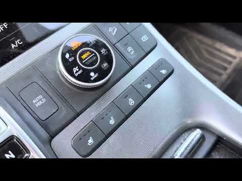 2023 Hyundai Palisade Ultimate Calligraphy 7-Passenger AWD in White for sale at Finch Hyundai in London, ON