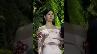 Download lagu The way she use her mic to flip her hair. Baeksang Icon Suzy #suzy #baeksangartsawards mp3 Download lagu The way she use her mic to flip her hair. Baeksang Icon Suzy #suzy #baeksangartsawards mp3