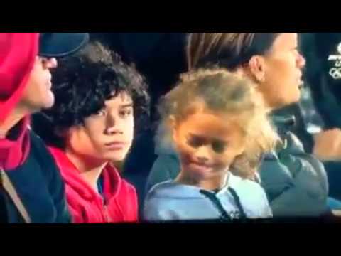 TÔ NEM AÍ kkkk tá relampiano pra caraca - Girl grimaces during match kkkkkkkk