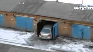 Бабы за рулём. Автоприколы с девушками. Видео приколы про девушек!