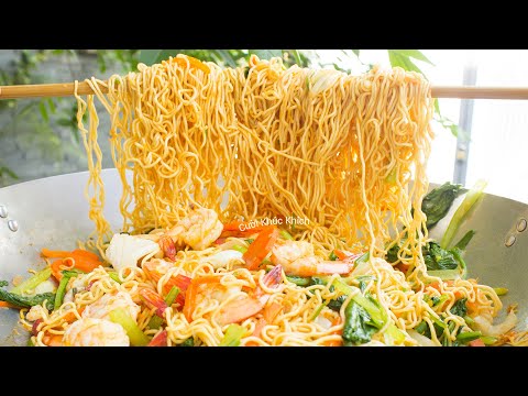 MÌ XÀO MÀ TRỤNG NƯỚC SÔI LÀ SAI! ĐÂY LÀ CÁCH LÀM ĐÚNG - CKK