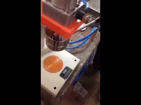 Semi Automatic Lug Cap Sealing Machine