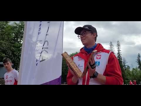 Narciarze niepełnosprawni podczas zawodów zimowych — miniatura wideo