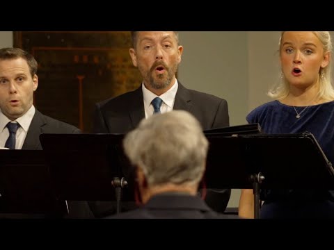 'O magnum mysterium' by Giovanni Gabrieli | Chamber Choir Ireland and Paul Hillier