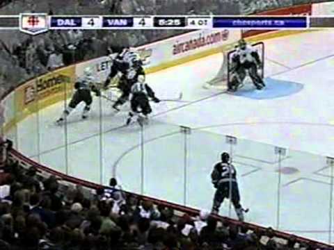 2007 WCQF Game 1 Vancouver Canucks vs Dallas Stars (Part 17 of 17)