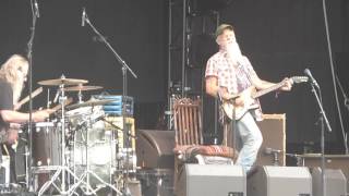 Seasick Steve @ Vieilles Charrues 2017   Walkin' Blues