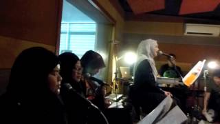 Dato&#39; Siti Nurhaliza Acoustic (Rehearsal at Cranky Music)