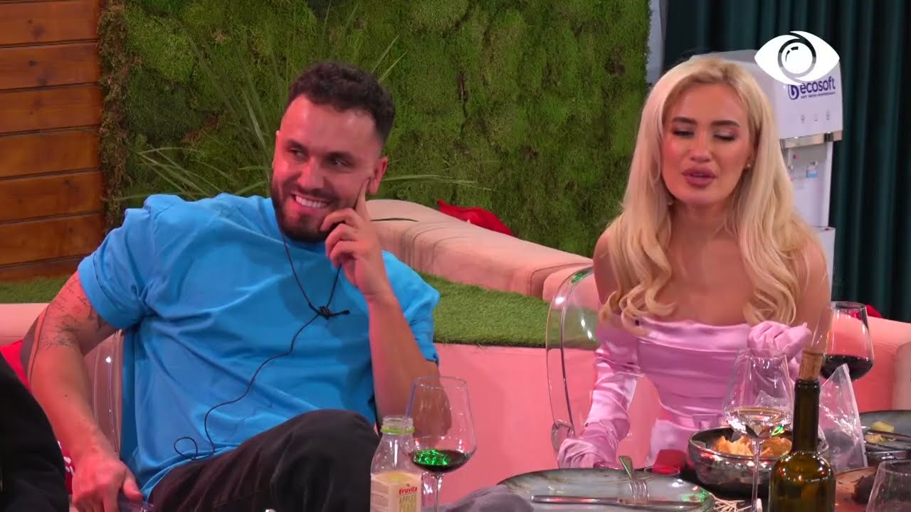 Shpati dhe Dea ulen afër njëri tjetrit, Luizi u shërben