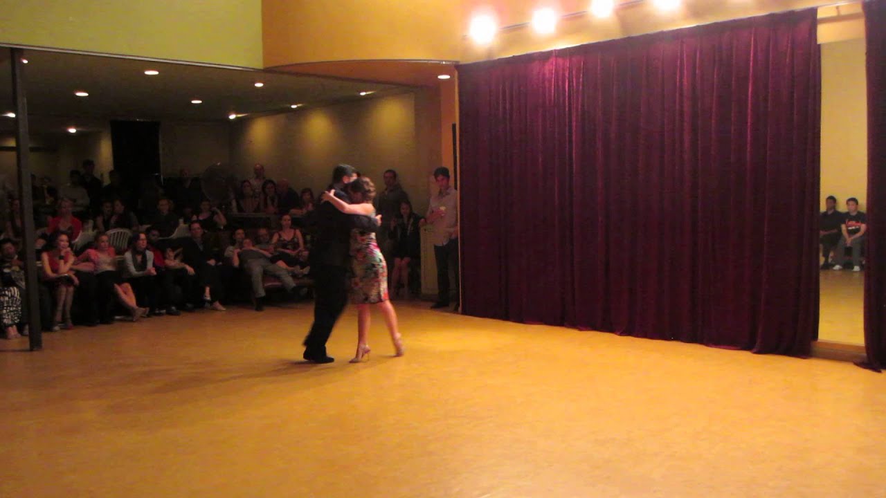 Ney Melo & Marika Landry, "Bomboncito", El Abrazo, 1/3