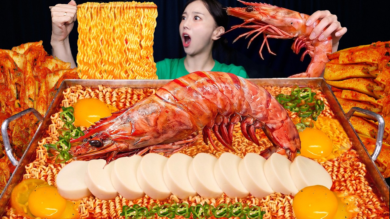 역대급 사이즈 킹타이거 새우라면 먹방 🦐 (ft. 순두부 열라면) Giant King Tiger Shrimp Ramyun Mukbang ASMR Sssoyoung