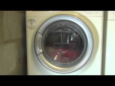Electrolux Time Manager Washing Machine : Synthetics Super Quick Pre wash + Easy Iron (pt 1 of 6)