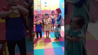 Download lagu bernyanyi di biMBA aiueo #shortvideo #anakbimba #bimbaaiueo #bernyanyi mp3 Download lagu bernyanyi di biMBA aiueo #shortvideo #anakbimba #bimbaaiueo #bernyanyi mp3