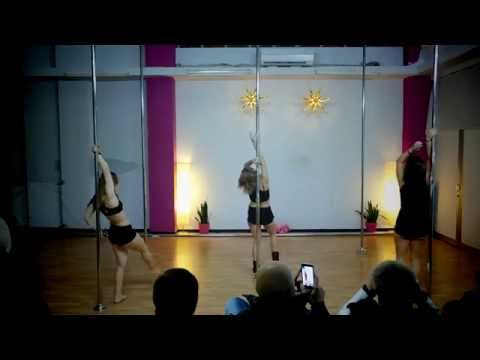 06.Thess Pole Art Show 14 - 01.02.15 Level 4 (The Pretty Reckless - Make Me Wanna Die)