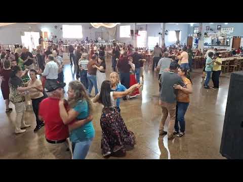 Vamos dançar na terceira idade de Rio Bonito do Iguaçu no Paraná(com marcos e margarida)