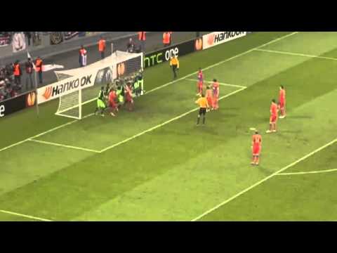 Ajax put 11 players on the line to defend an indirect free kick vs Steaua