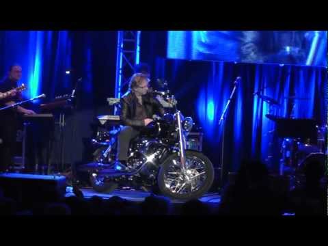 Hurikán - Dalibor Janda_Lucerna 17.12.2012