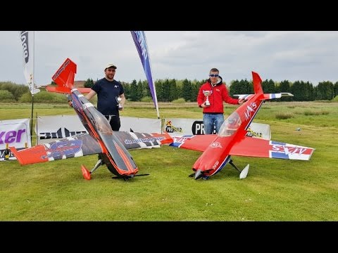FREESTYLE MASTERS UK RC WINNER DEANO COXON & SECOND PLACED STEVE GLASS 3D DUO DISPLAY - 2017