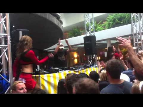 Krafty Kuts - Somebody I Used To Know @ Ivy Garden Party, Sydney