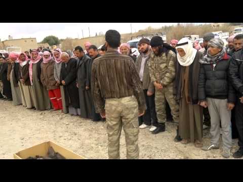 صلاة الجنازة على قاسم حسن العايد في ريف دير الزور