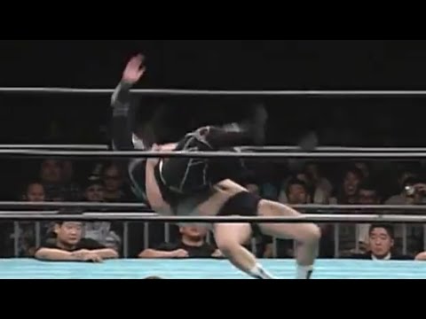 Masanobu Fuchi vs. Jushin Thunder Liger (AJPW 2001-1-28)