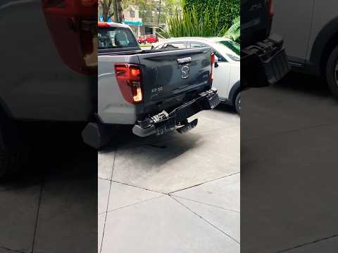 Me Chocaron la BT-50 😩 #mazda #mazdabt50 #mazdamexico