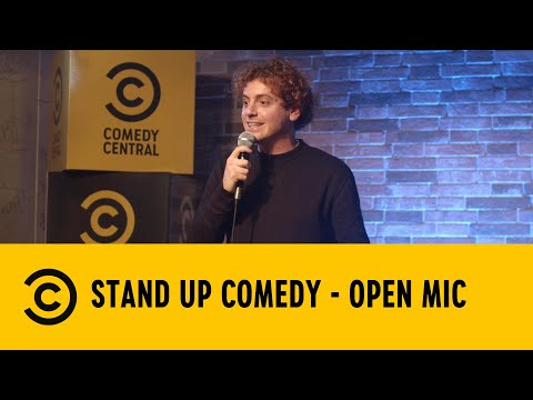 Un mondo fatto di lamentele - Marco Cavazza - Open Mic Tour - Pisa - Comedy Central