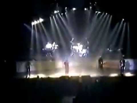 Robert Plant Live - Slow Dancer + Phil On Drums