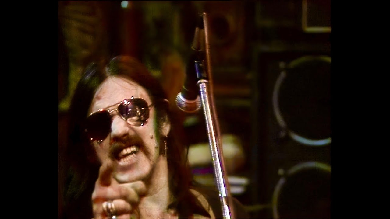 Mot&ouml;rhead - Ace of Spades 4K - The Young Ones - Television Appearance/BBC Session 1984 - YouTube