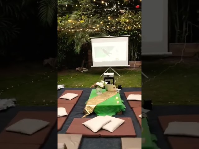 Vídeo relacionado con Decoraciones de la Noche de Cine, Telón de Fondo Movie Night, Now Showing Tablecloth Mantel, para la Fiesta de la Noche de la película Alfombra roja Suministros de la Fiesta de cumpleaños
