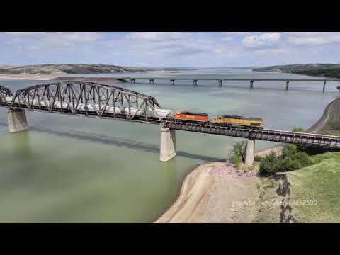 Dakota Southern Railway - Final Days before Watco - Massive Bridge Over the Missouri River Featured-