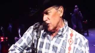 George Strait - That&#39;s What Breaking Hearts Do &amp; Arkansas Dave/2014/Nashville/Bridgestone Arena