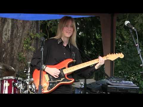 Zoe McCulloch Theme For Young Lovers