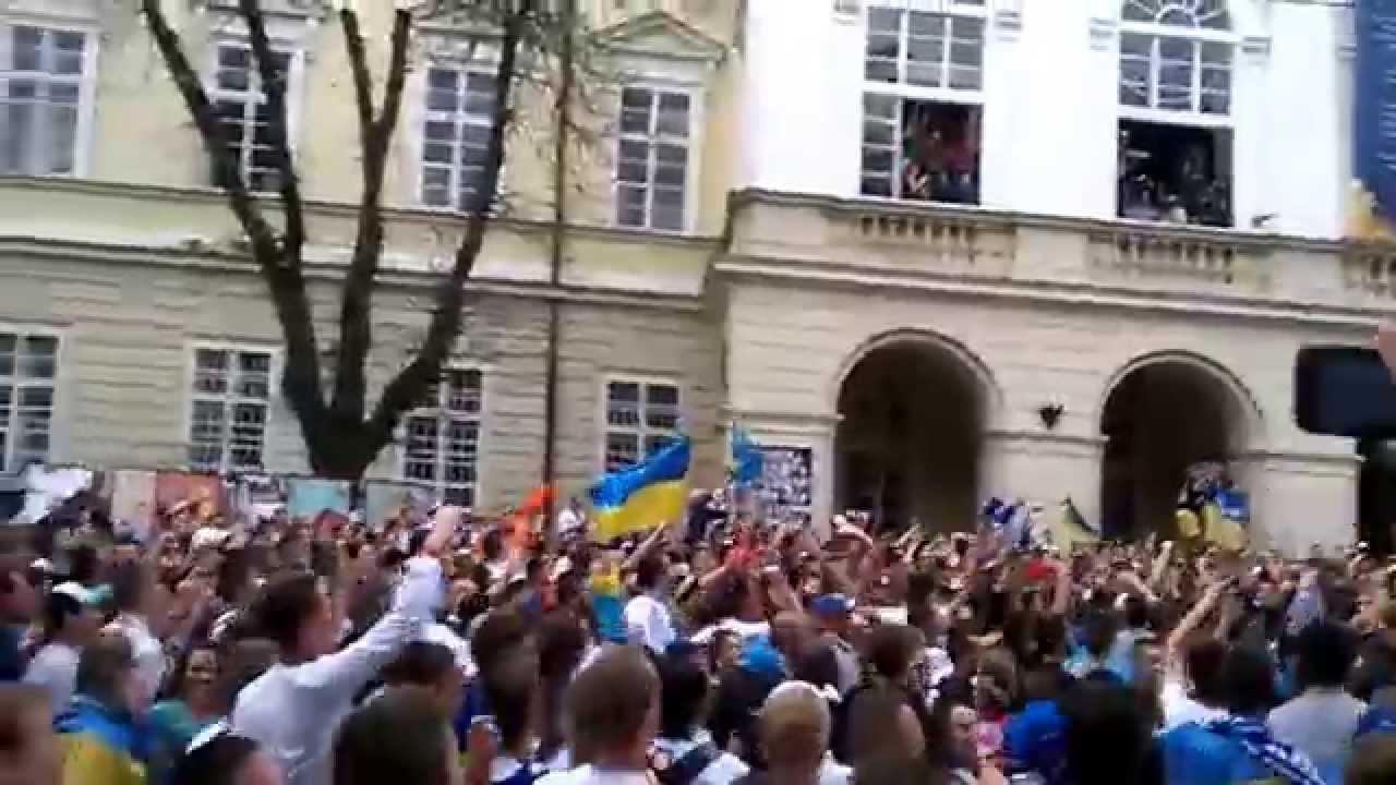 Слава унитазa ! Sława WC ! " Kto nie skacze ten jest moskal " - 11 lat temu !