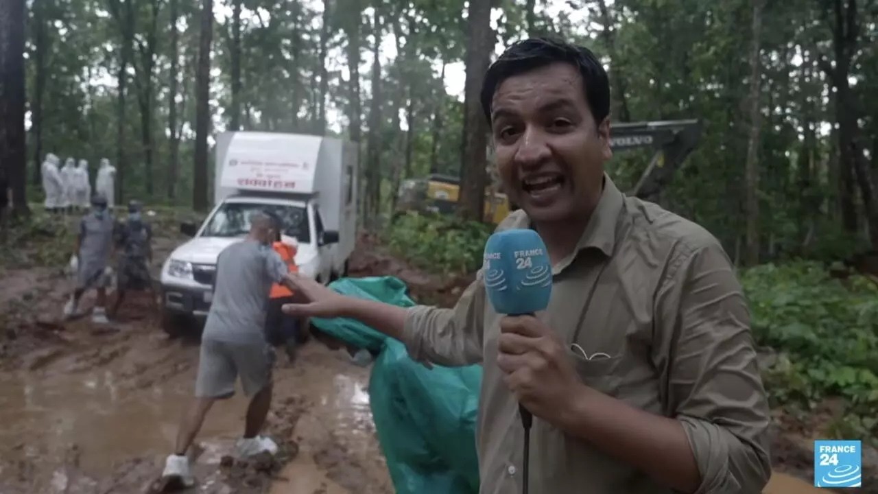Police bury unidentified victims of Nepal flood in forest as morgues are full • FRANCE 24 English