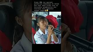 Download lagu siswi SMA bersuara emas,membuat kagum teman2nya 1 Bus#viral #sekolah #nyanyi mp3