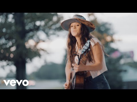 Maggie Baugh - Honey Be (Official Music Video)