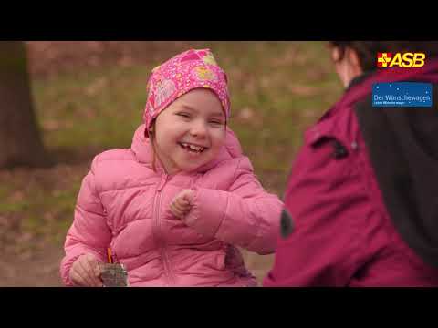 Bewegende Fahrt des ASB-Wünschewagen Westfalen: Die kleine Magdalena möchte noch einmal in den Zoo