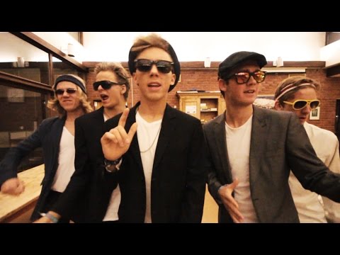 Sagavoll - Uptown Funk (Feat. Bruno Mars & the gang)