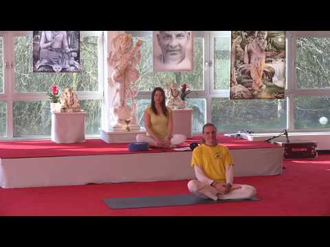 Hatha Yogastunde für Gleichgewicht, Hatha Yoga Mittelstufe mit Vishnushakti von Yoga Vidya Live
