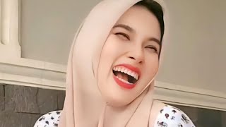 Download lagu Lagu Pantun Lucu🤭💃#hiburanmurah #lucu #momresinda #humorreceh #lucuk#lagupantunlucu mp3 Download lagu Lagu Pantun Lucu🤭💃#hiburanmurah #lucu #momresinda #humorreceh #lucuk#lagupantunlucu mp3