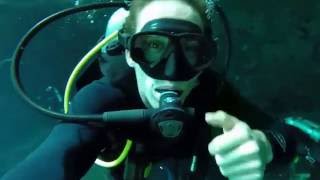 preview picture of video 'Mexico Gopro diving cenote HD'