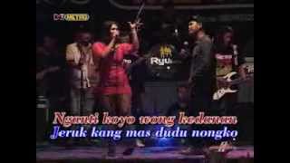 Download lagu Om New METRO - PRAWAN KALIMANTAN -  BRODIN & LALA [karaoke] mp3