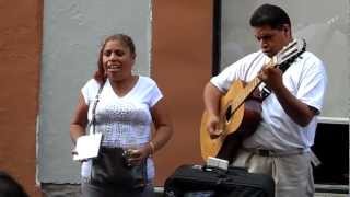 TERE Y ADRIAN: CIEGA, SORDOMUDA [SHAKIRA]